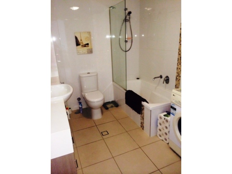 18/11 Riding Road, Hawthorne QLD 4171