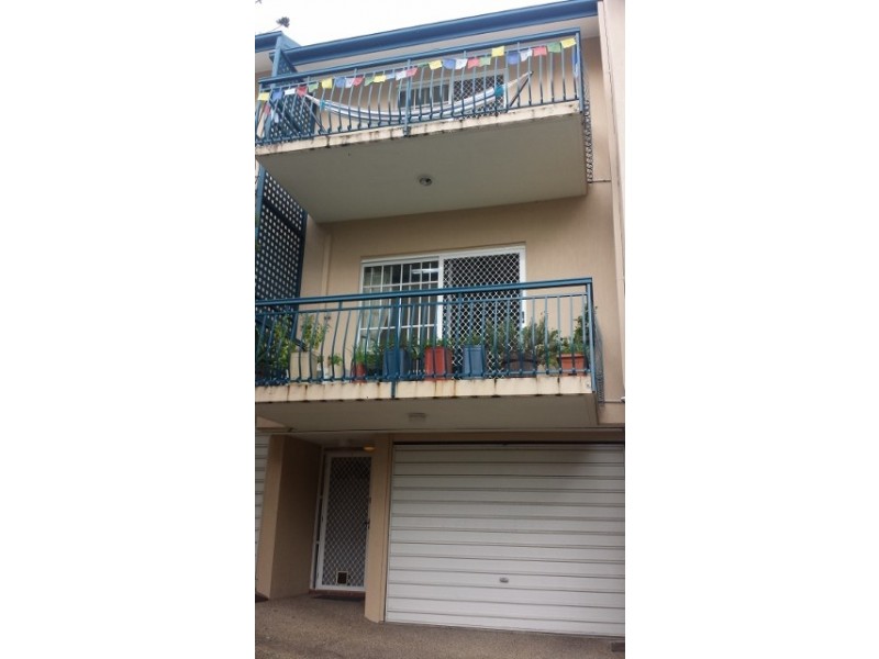 3/4 Moore Street, Taringa QLD 4068