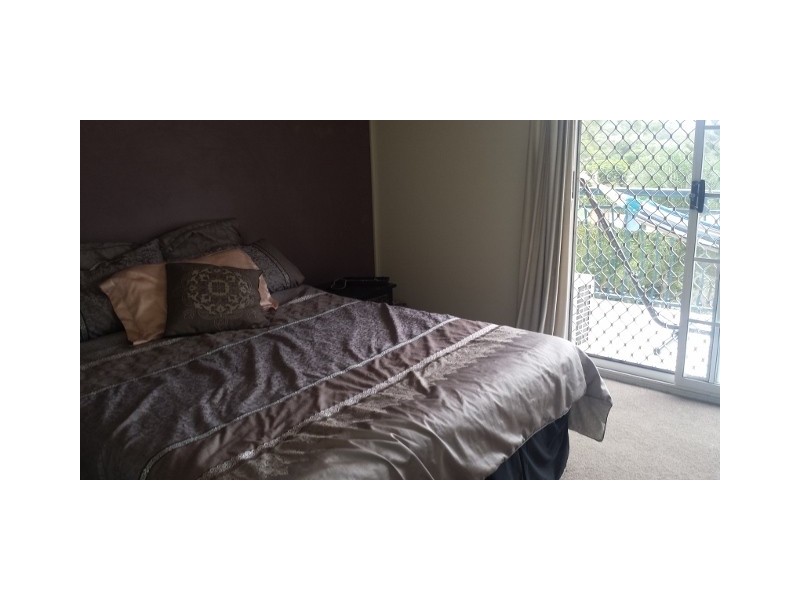 3/4 Moore Street, Taringa QLD 4068