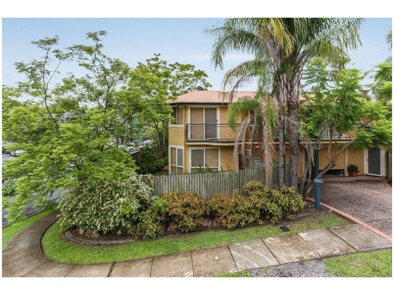 2/37 Nelson Parade, Indooroopilly QLD 4068
