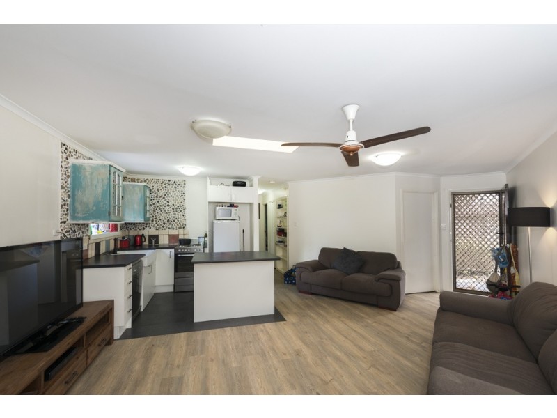 1/121 Berrima Street, Wynnum QLD 4178