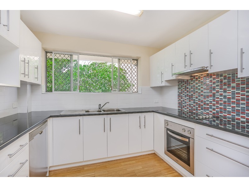 1/123 Old Cleveland Road, Greenslopes QLD 4120