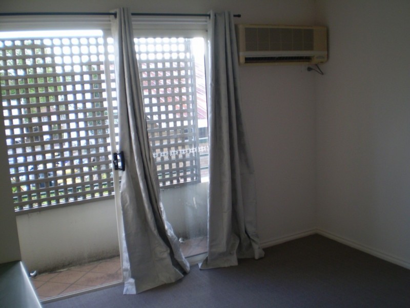 33/23 Edmondstone Street, South Brisbane QLD 4101