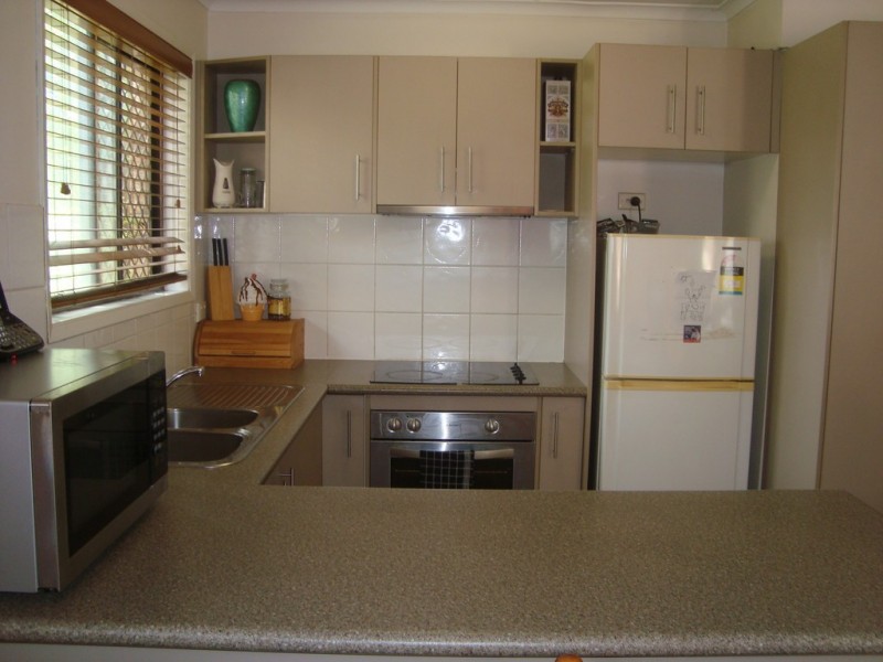1/8 Efymia Court, Daisy Hill QLD 4127