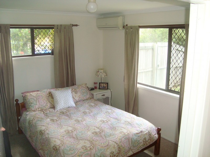 1/8 Efymia Court, Daisy Hill QLD 4127