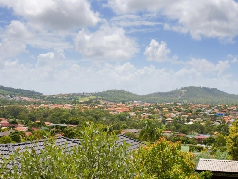 110 Tristania Way, Carindale QLD 4152