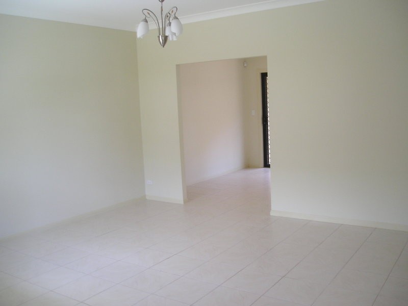 19 Daniells Street, Carina QLD 4152