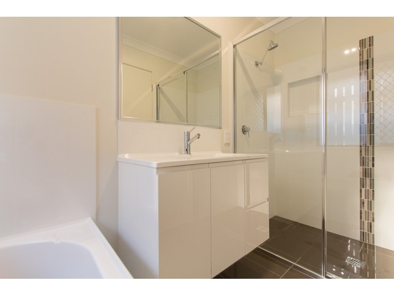 21 Willow Rise Drive, Waterford QLD 4133