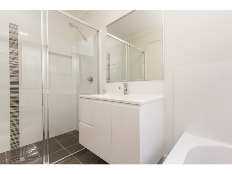 18 Baspa Street, Holmview QLD 4207