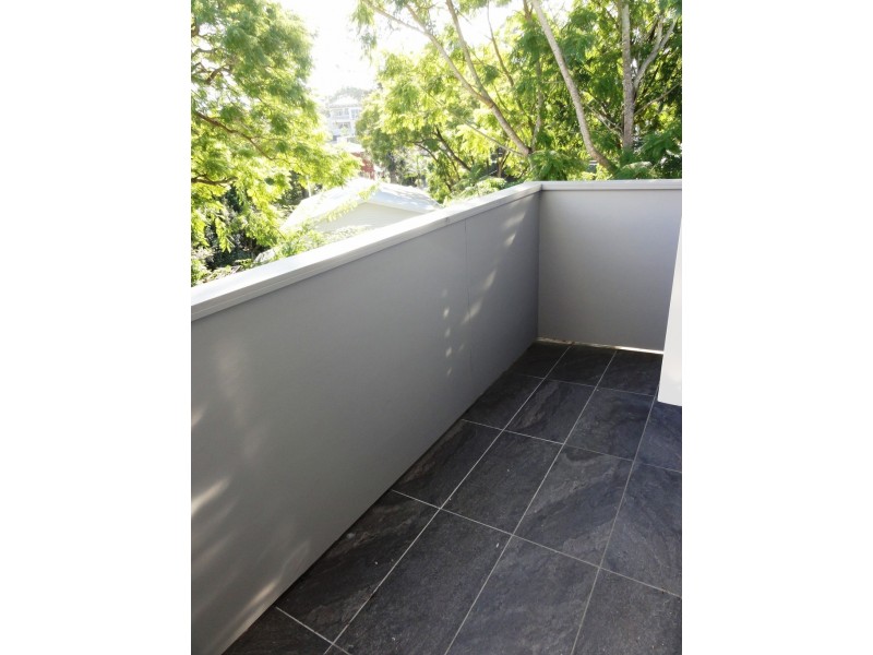 3/1 Jacaranda Lane, Red Hill QLD 4059