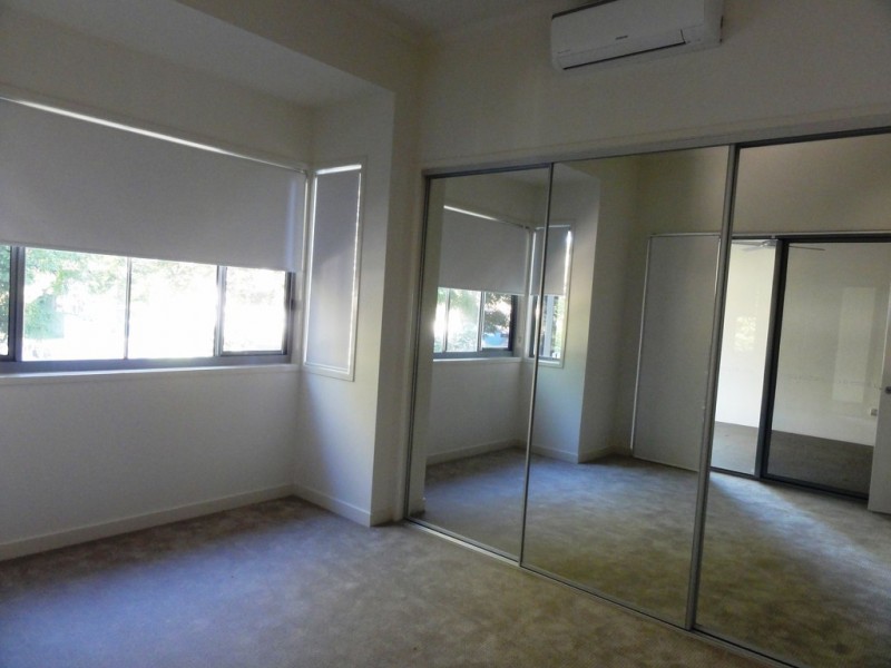 3/23 Burke Street, Coorparoo QLD 4151