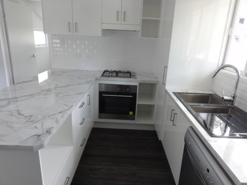 90 Nursery Road, Holland Park QLD 4121