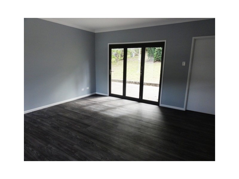 90 Nursery Road, Holland Park QLD 4121