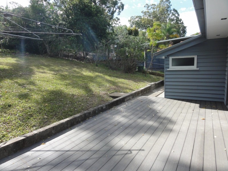 90 Nursery Road, Holland Park QLD 4121