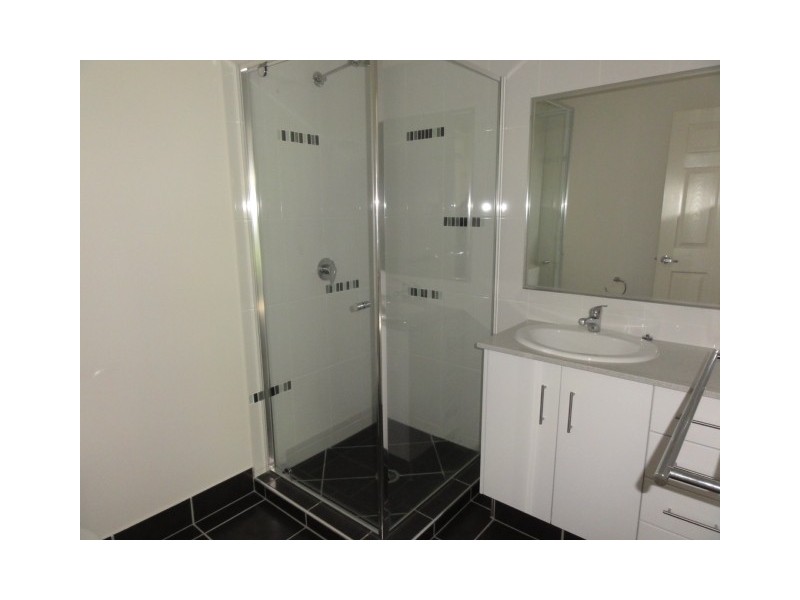 194 Prince Edward Parade, Scarborough QLD 4020