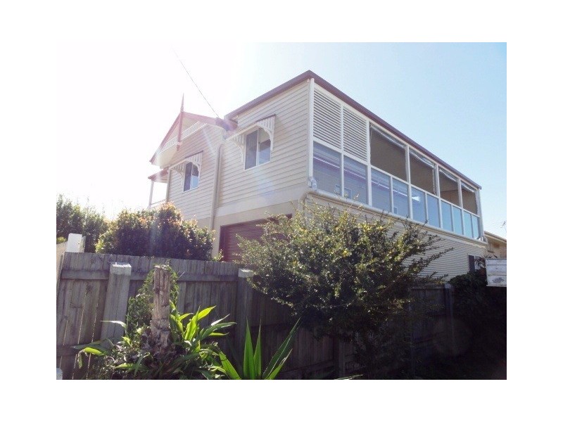 194 Prince Edward Parade, Scarborough QLD 4020