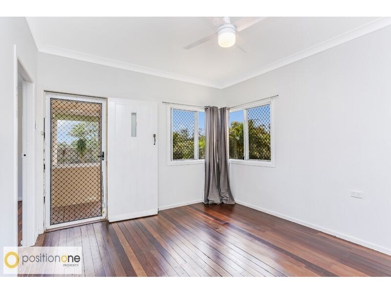 12 Quirinal Crescent, Norman Park QLD 4170