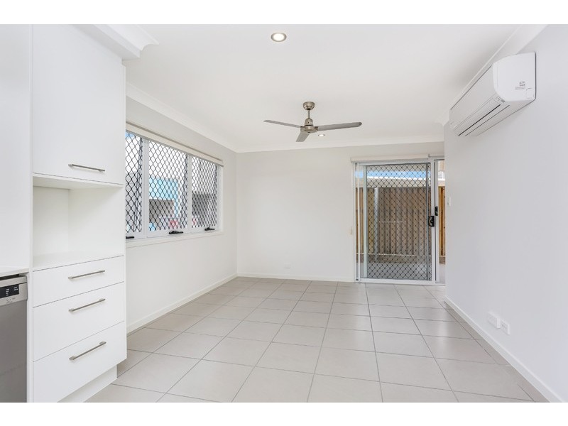 14 Blue Mountain Crescent, Fitzgibbon QLD 4018