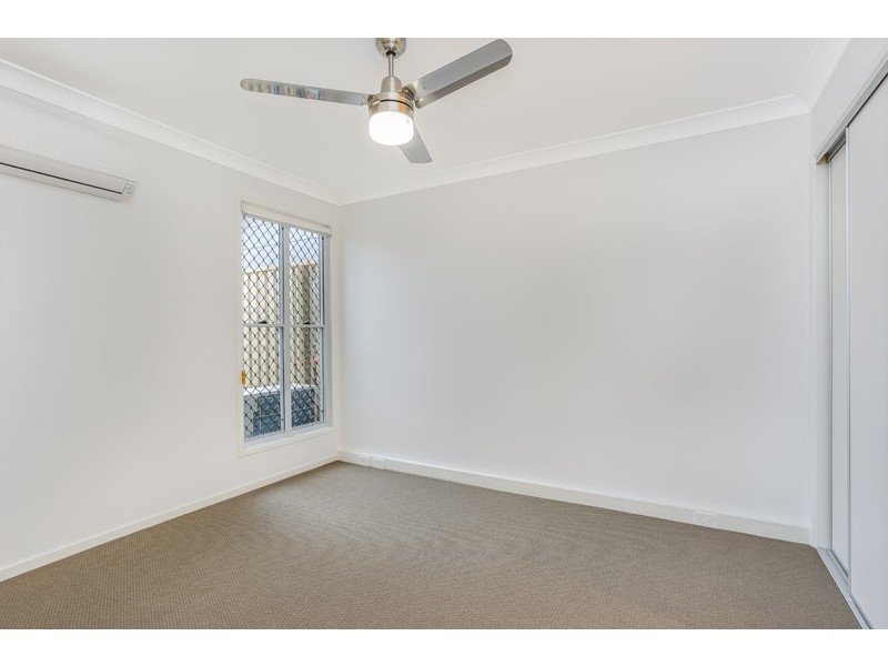 14 Blue Mountain Crescent, Fitzgibbon QLD 4018