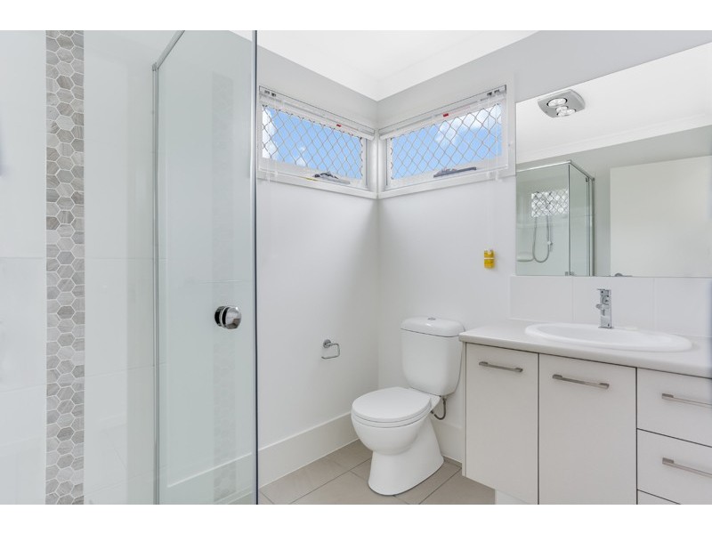 14 Blue Mountain Crescent, Fitzgibbon QLD 4018