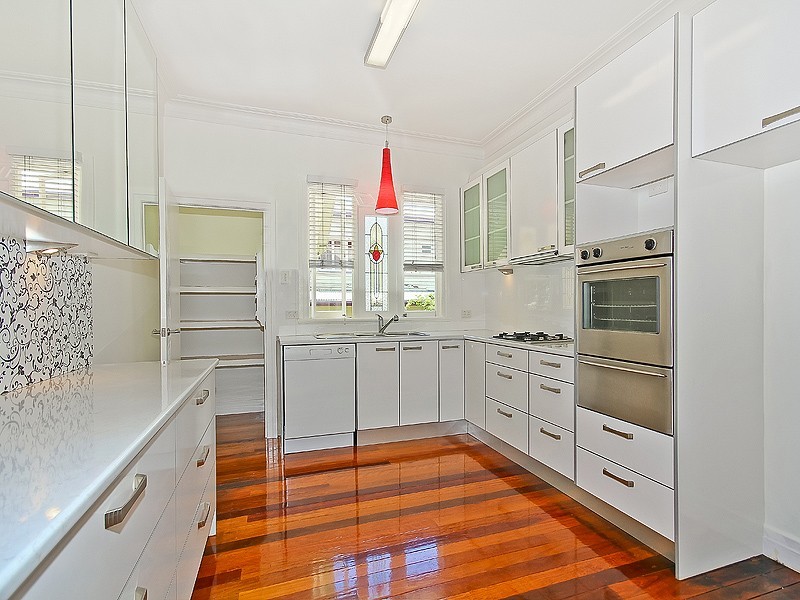 9 Brook Street, Windsor QLD 4030