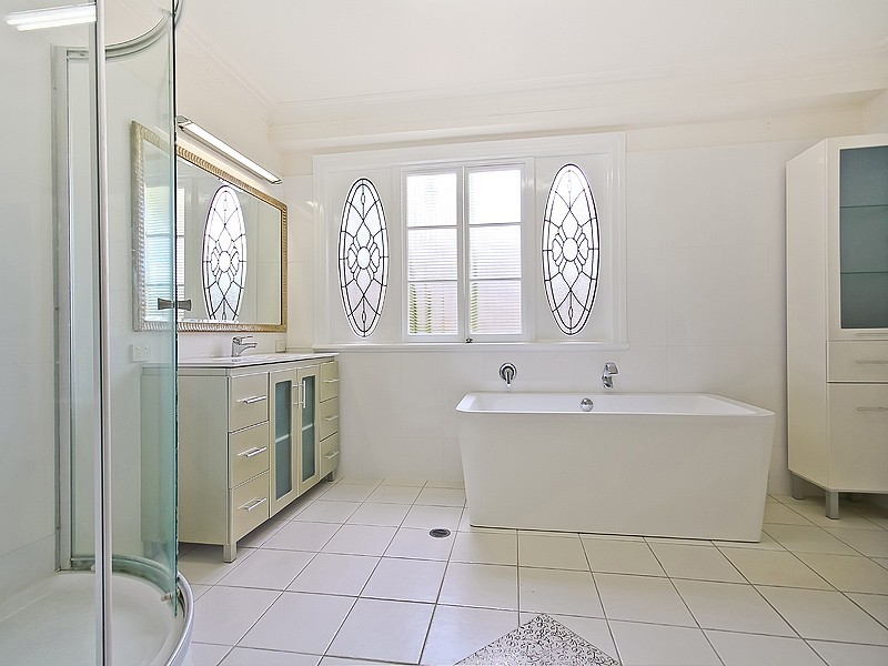 9 Brook Street, Windsor QLD 4030