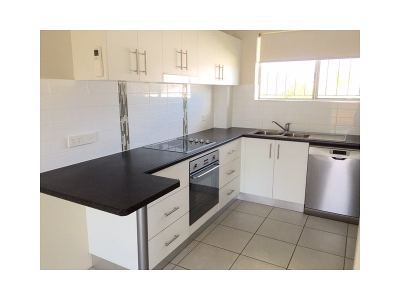 2/21 Birdwood Street, Coorparoo QLD 4151