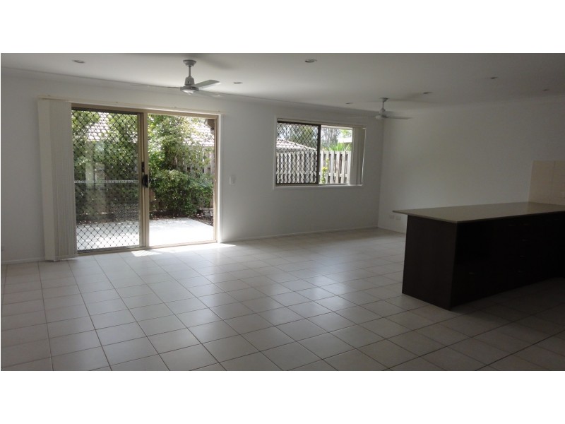 3/52 Freshwater Drive, Berrinba QLD 4117