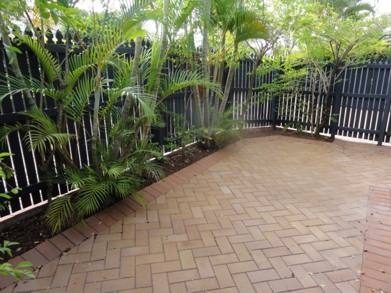 1/31 Dickenson Street, Carina QLD 4152