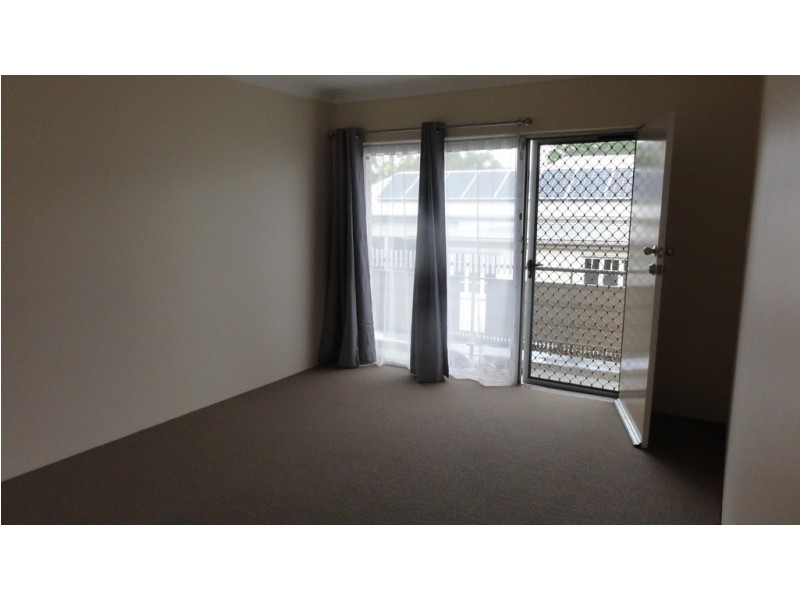 4/46 Pear Street, Greenslopes QLD 4120