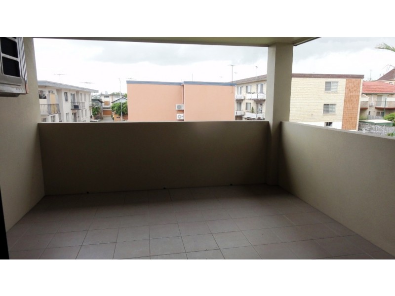 11/84 Brookfield Road, Kedron QLD 4031