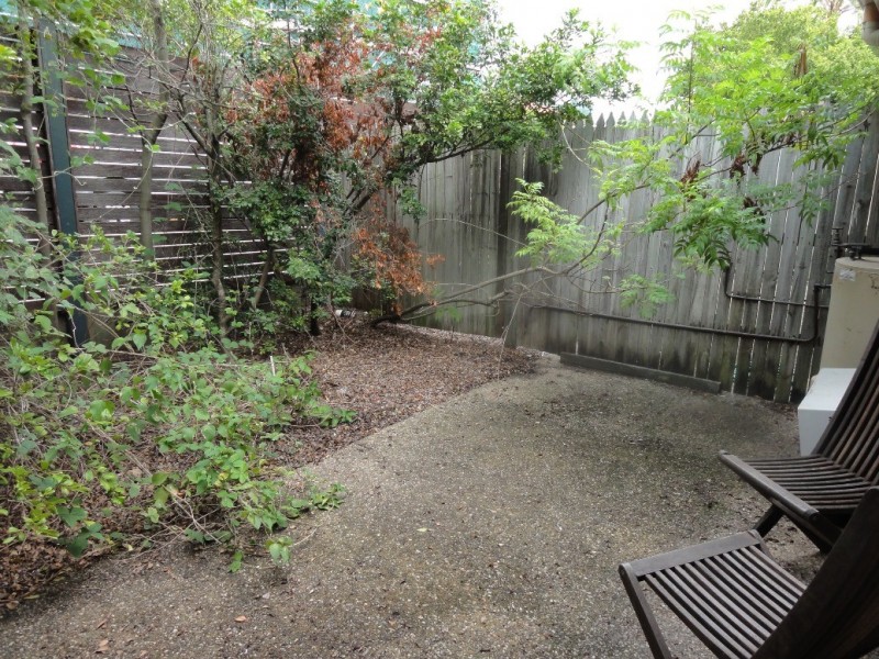 2/23 Kingsmill Street, Chermside QLD 4032