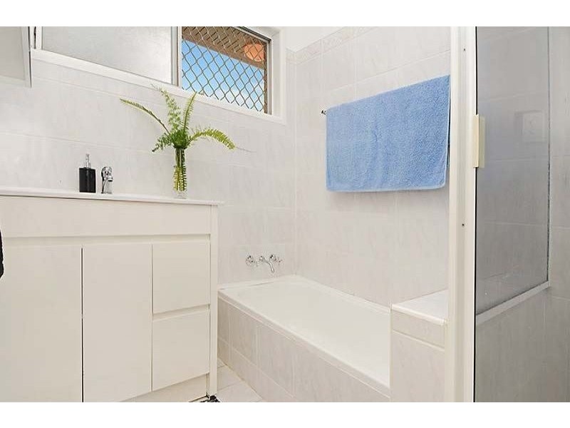 30 Kylie Avenue, Ferny Hills QLD 4055