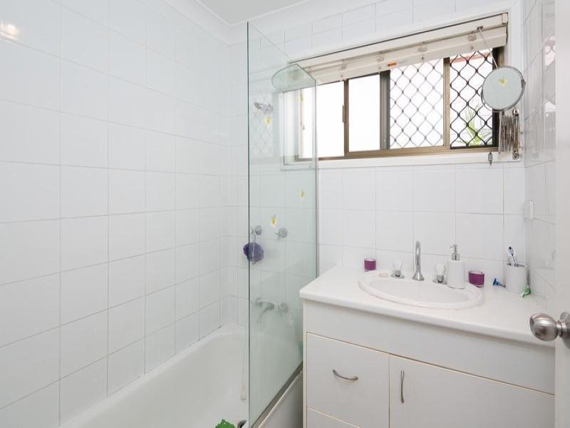 51 Leon Street, Thorneside QLD 4158