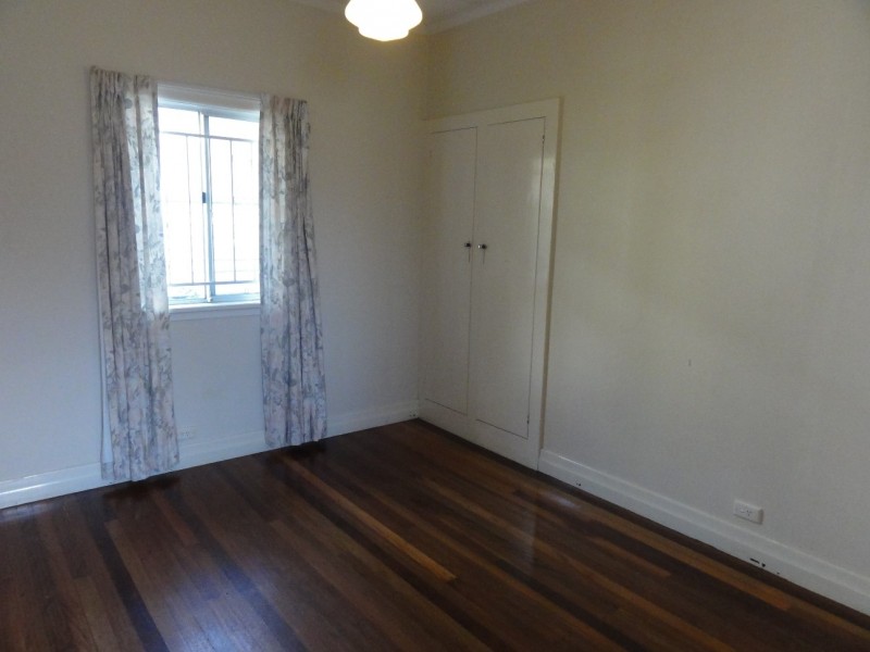 7 Grant Street, Camp Hill QLD 4152