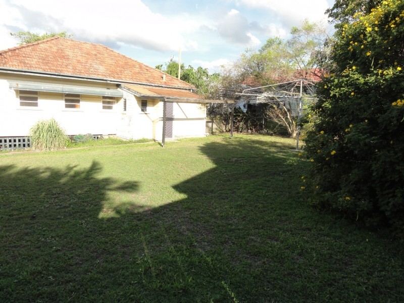 7 Grant Street, Camp Hill QLD 4152