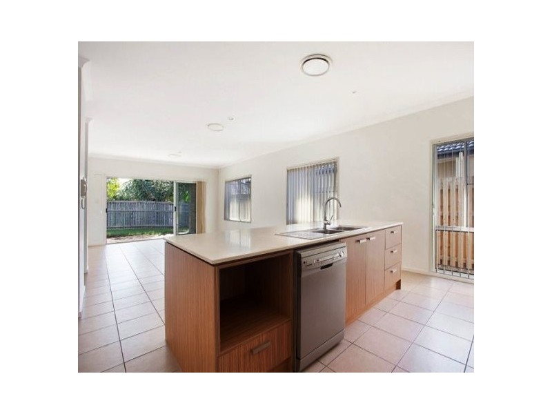 15 Satinay Parade, North Lakes QLD 4509