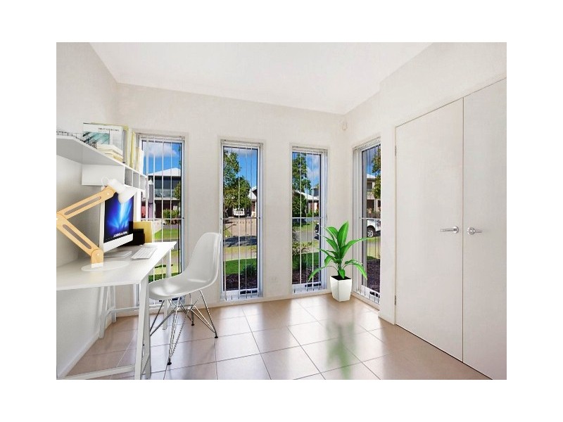 15 Satinay Parade, North Lakes QLD 4509