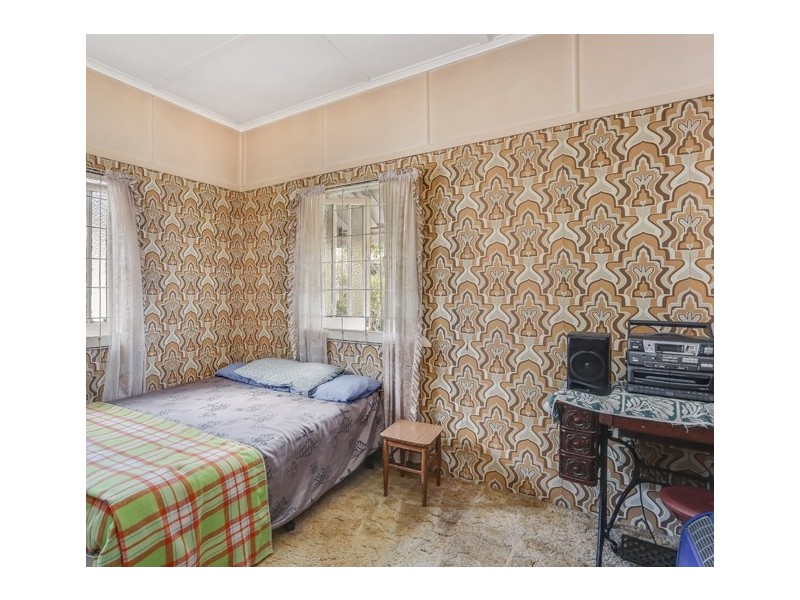 85 Cedar Street, Greenslopes QLD 4120