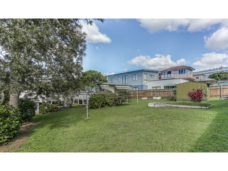 85 Cedar Street, Greenslopes QLD 4120