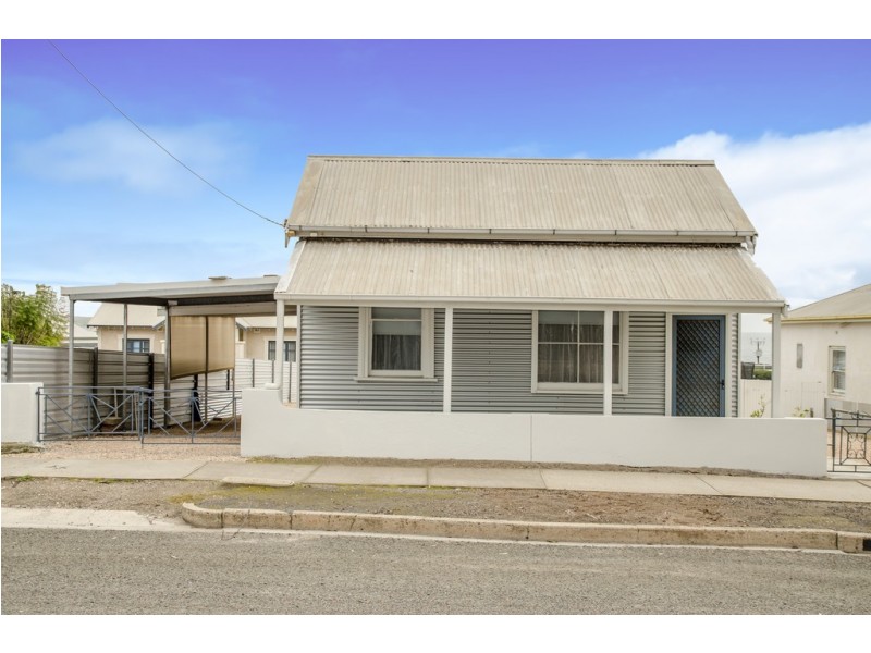 28 Wells Street, Streaky Bay SA 5680