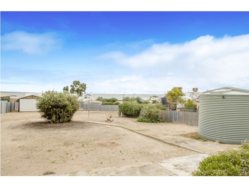28 Wells Street, Streaky Bay SA 5680