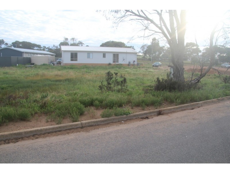 1A Wallschutzky Road, Streaky Bay SA 5680