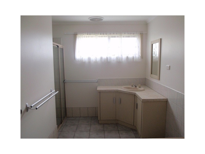 24 Wells Street, Streaky Bay SA 5680
