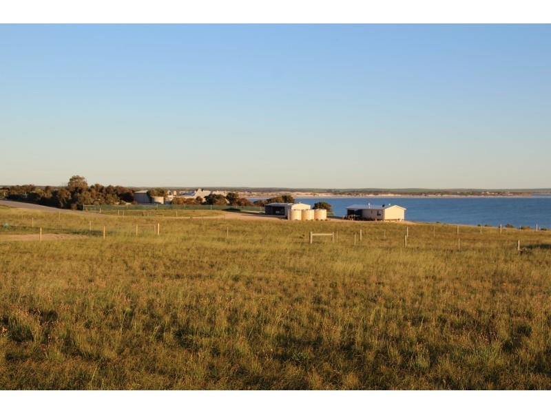14 Falie Drive Perlubie, Streaky Bay SA 5680