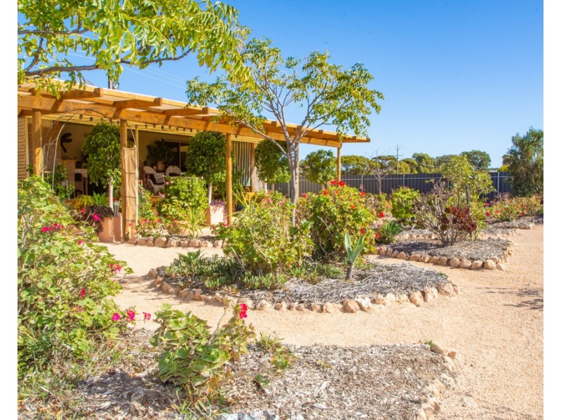 7 Jessie Flat Road, Streaky Bay SA 5680