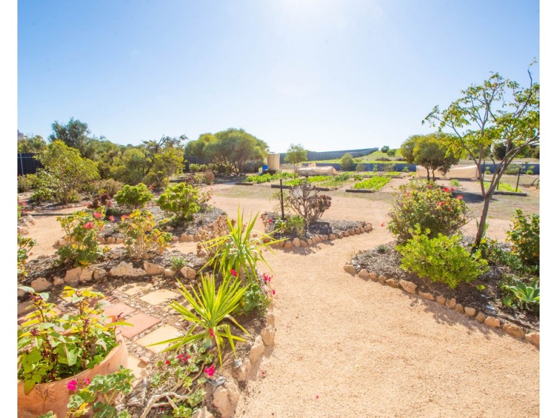 7 Jessie Flat Road, Streaky Bay SA 5680