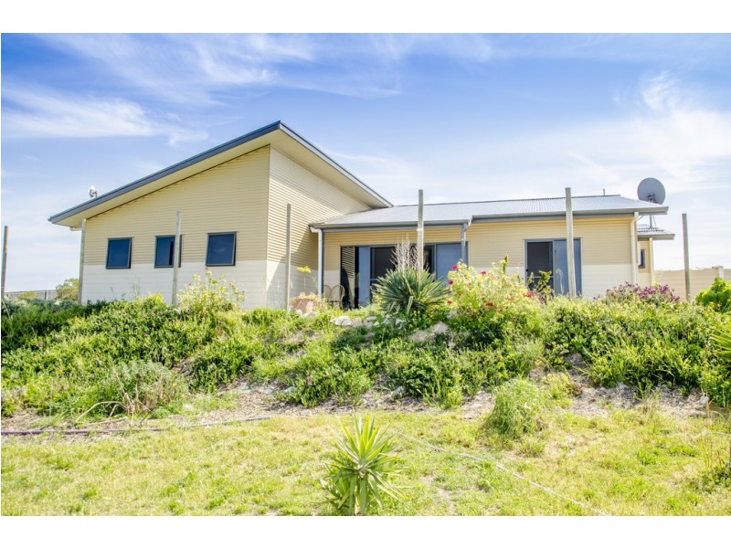 11 Jessie Flat Road, Streaky Bay SA 5680