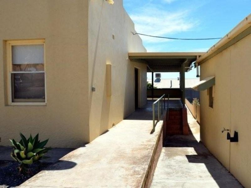 24 Wells Street, Streaky Bay SA 5680