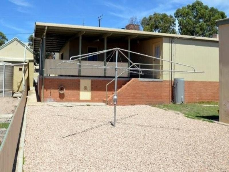 24 Wells Street, Streaky Bay SA 5680